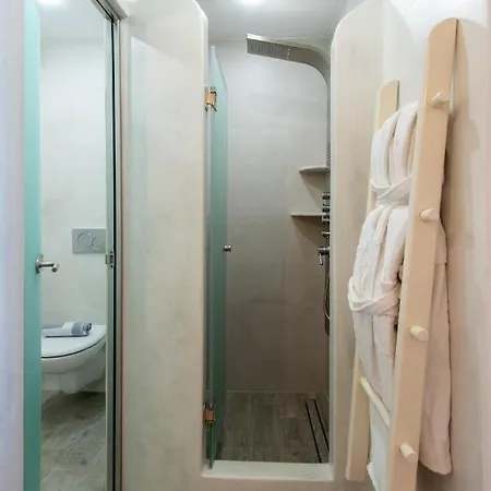 Akti Paros * Naousa (Paros)