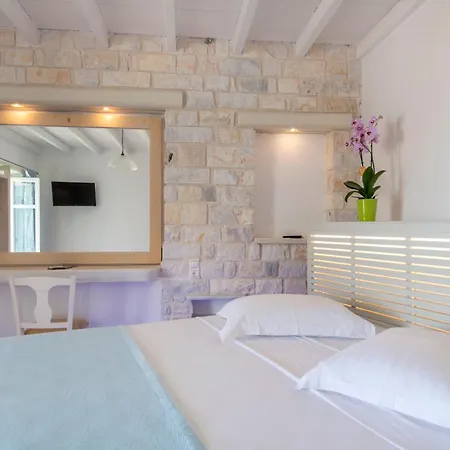 Apartment Akti Paros *