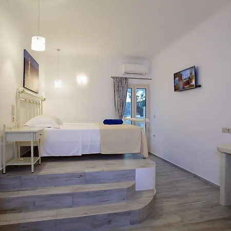 Akti Paros Науса